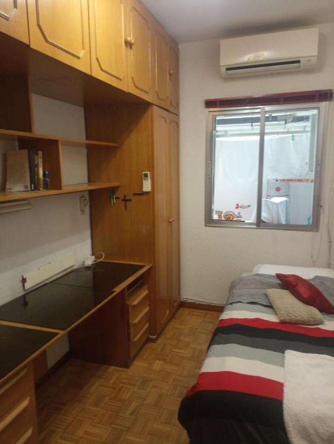 2-Centro Hab Compartida Masculina 8X Bed & Breakfast Madrid Dış mekan fotoğraf
